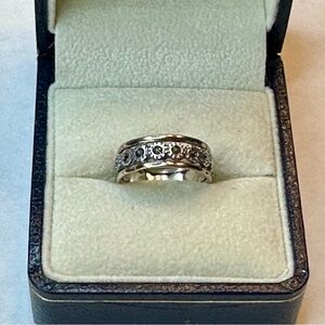 Sterling Silver Floral Eternity Band Ring Size 5
